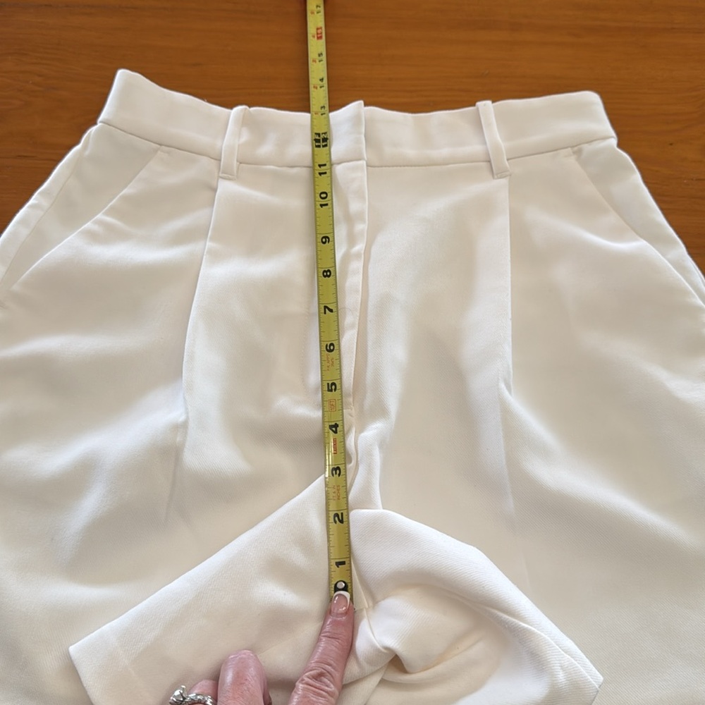 Abercrombie & Fitch Ultra High Rise Shorts - Picture 9 of 11